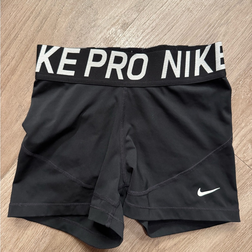 Nike pro Women's Black spandex